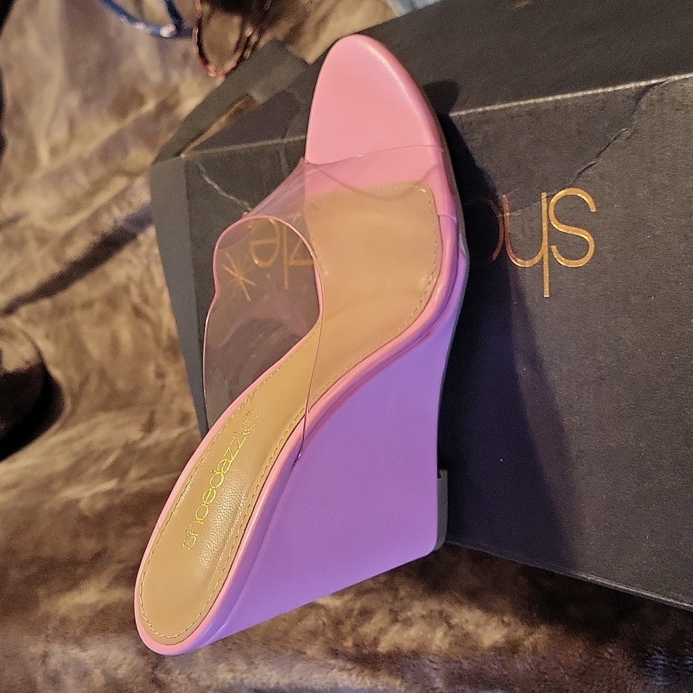 Pink transparent strap wedge